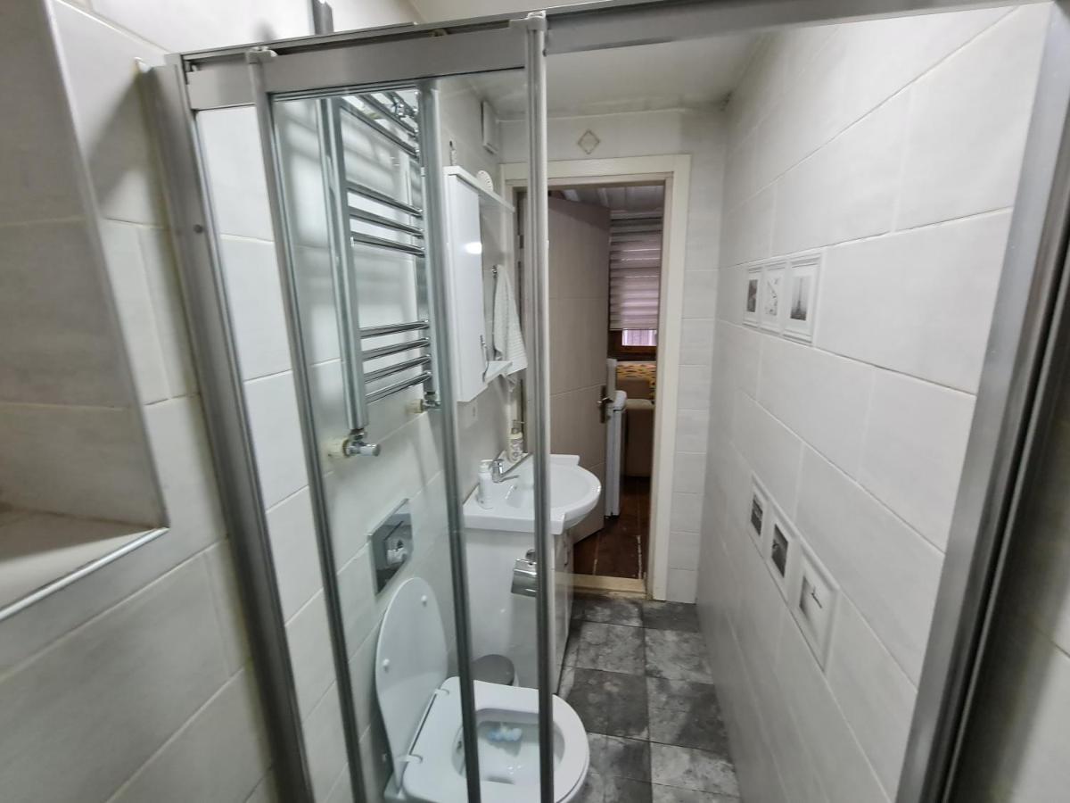 Peramira Apartment อิสตันบูล ภายนอก รูปภาพ