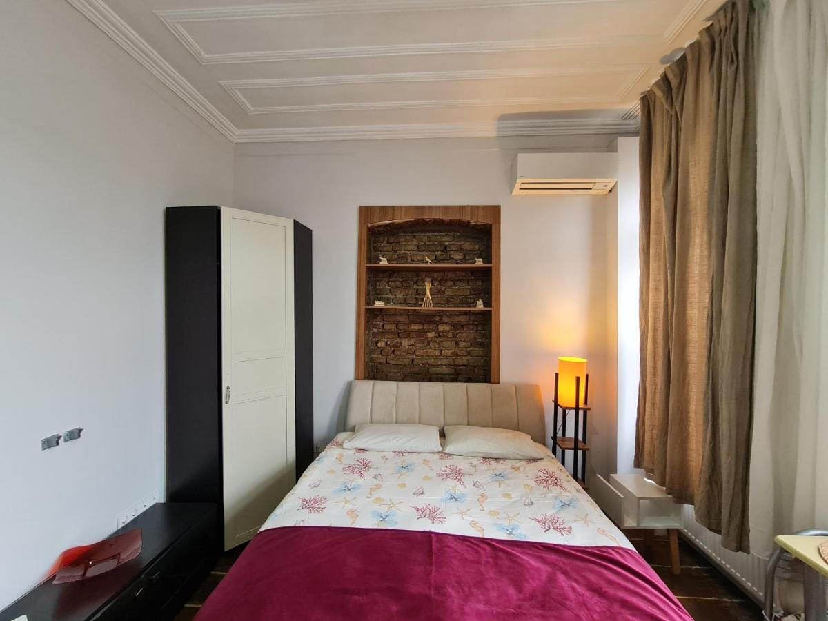 Peramira Apartment อิสตันบูล ภายนอก รูปภาพ