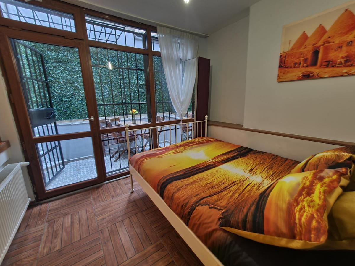 Peramira Apartment อิสตันบูล ภายนอก รูปภาพ
