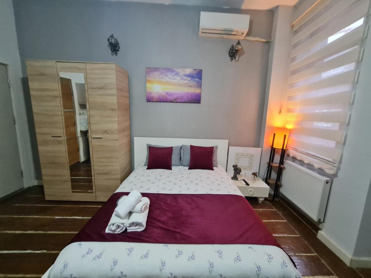 Peramira Apartment อิสตันบูล ภายนอก รูปภาพ